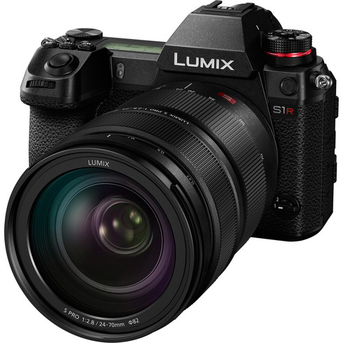 Panasonic Lumix S PRO 24-70mm f/2.8 - 6